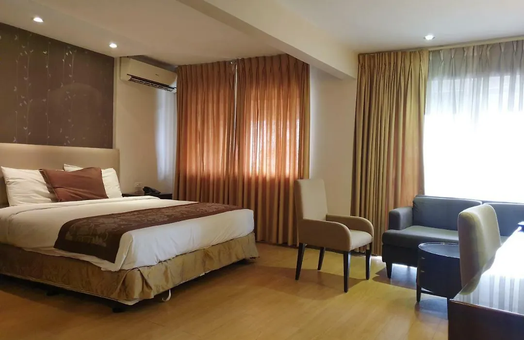 Imperial Palace Suites-1