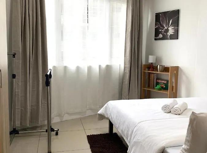 Cozy Crib - Shell Residences Condominium Manila