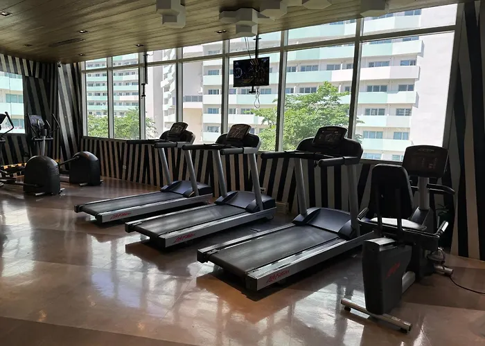 Nice One Br Condo Free Pool In Commonwealth Qc Manila
